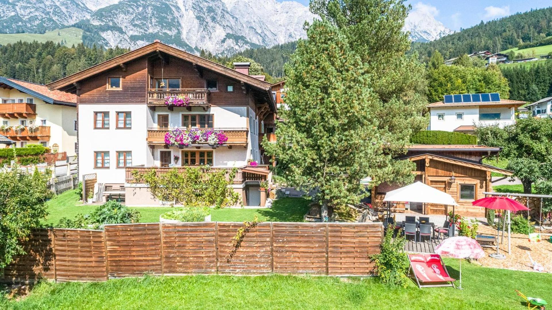 Familienbauernhof - Leogang Apartments Weissbacher Exterior foto